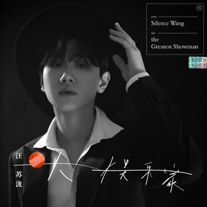 女人扒口尿给男人摸
