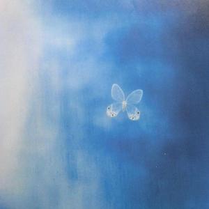 女人扒口尿给男人摸
