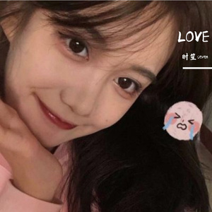 女人扒口尿给男人摸
